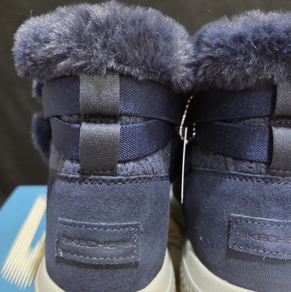 Skechers Women's Navy On The Go City Vibes 2 Sz 8.5 M Boots Booties Slip On NEW - Picture 6 of 7